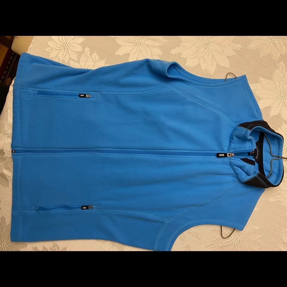 Lands End medium vest